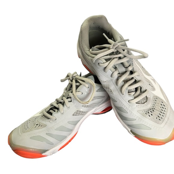 Mizuno Wave Hurricane 3 Volleyball Shoes - Picture 1 of 2